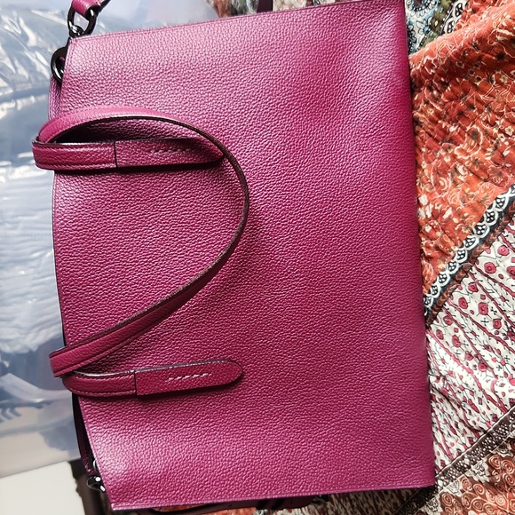 Coach Charlie Carryall - Picture 3 of 5